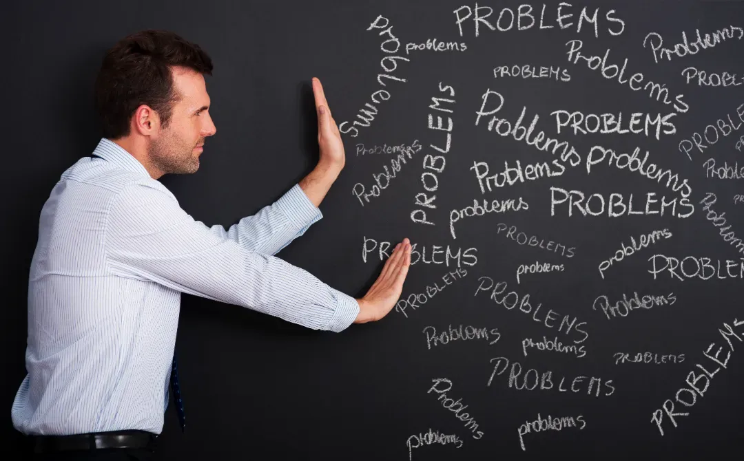 Entrepreneur managing and avoiding startup mistakes